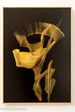 <center>Mau </center>Monta Shiryu
(Toyooka, 1912 - Kyoto, 1998)
(dancing, soaring; true motion is poetic - danser, s’envoler ; le vrai mouvement est poétique)
Vers 1969
Pigment d’écailles d’aluminium et laque sur papier
Collection particulière, courtesy Shibunkaku, Kyoto and galerie Frank Elbaz, Paris