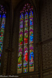 <center>La cathédrale Saint-Jean-Baptiste.</center>Fenêtre de droite, apôtres et évangéliste : de droite à gauche, Jacques le majeur, Philippe, Jude Thaddée. En dessous, Jacques le mineur, Barthélémy, l’évangéliste Marc.