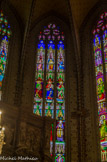 <center>La cathédrale Saint-Jean-Baptiste.</center>Fenêtre intermédiaire droite : les fondements de l'Eglise. Le Christ entre les apôtres fondateurs de l'église de Rome : Pierre et Paul. En-dessous,  saint Etienne, le premier martyr, puis les saints docteurs d'occident :  saint Augustin, saint François de Sales le seul visible.