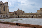 <center>Le Campo-Santo.</center>Au nord-est, la Funerària, dédiée à saint Jean l'Evangéliste, édifiée à la fin du 14e siècle ornée des vitraux contemporains de Shirley Jaffé, était destinée aux cérémonies funéraires.