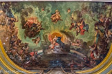 <center>Le temple décadaire. </center>Seule l'abside de la chapelle a été peinte . On distingue trois niveaux superposés de décor peint : au thème religieux initial du peintre Jacques Gamelin, « La lutte des Dominicains contre l'hérésie», succéda sous le Directoire une iconographie révolutionnaire de temple décadaire, unique en France, avec la déesse Minerve trônant au centre du chœur.