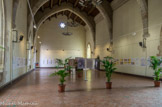 <center>Palais des Rois de Majorque.</center>Grande salle ou Aula. Dans l'aile Sud, la Grande Salle, l'aula, de style gothique méridional, accueillait banquets, conseils royaux et parlements. Ses murs peints étaient tendus de tapisseries.