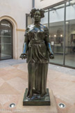 <center></center>Musée Hyacinthe Rigaud. <br> Aristide Maillol
(Banyuls-sur-Mer, 1861-1944)
Pomone à la tunique
1921
bronze Émile Godard