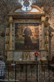 <center>L'église Saint-Jacques de Villefranche-de-Conflent</center>Cette Chapelle était originairement dédiée à Saint Michel, elle est dédiée maintenant à Saint Antoine de Padoue. La toile, datée de 1631, est attribuée à Barthélemy Gonzalez, où le Saint est représenté avec l’Enfant Jésus. Le Saint est environné d’anges, musiciens à la Fra Angélico.