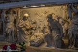 Chiesa del Gesù.<br> Nef latérale droite. Sous l'autel : une crèche sculptée de Tommaso Orsolino.