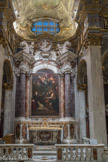 Eglise de San Filippo Neri. Le chef - d'œuvre de Domenico Piola, représentant Jésus avec la croix, apparaissant à Santa Caterina Fieschi Adorno.