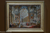 <center>La Galerie du cardinal Silvio Valenti Gonzague (esquisse)</center>Giovanni Paolo Pannini.
Piacenza, 1691 – Rome, 1765.
Huile su toile. Formé par les meilleurs spécialistes de la perspective, Pannini commence sa carrière en se consacrant à la décoration de palais. Ses vues de Rome, dans lesquelles il montre un intérêt particulier pour les antiquités de la ville, lui assurent un vif succès. Certaines de ses grandes compositions retraçant la vie romaine sont de véritables témoignages historiques et justifient l’engouement de ses contemporains.
Cette toile est l'esquisse d’un grand tableau conservé au Wadsworth Atheneum de Hartford (Connecticut). Le cardinal Silvio Valenti Gonzague, grand érudit et mécène, est représenté au milieu de sa collection. A sa droite, un artiste, palette à la main, lui désigne une œuvre en cours d'exécution. L'architecture des lieux est inspirée de la galerie Colonna de Rome. Si la scénographie est imaginaire, la collection qui a pu être répertoriée, est bien celle du prélat.