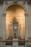 <center>La chambre de commerce.</center>L'horlogee d'Henry Lepaute, Paris 1860. Elle commande aussi le carillon.