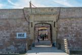 <center>Fort Entrecasteaux.</center>Entrée de la courtine nord. du fort.
