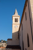 <center>L'Estaque : L'église Saint-Pierre-ès-Liens. </center>Le clocher est érigé en 1863 sur des plans dessinés en 1859 par Sixte Rey, inspecteur des bâtiments communaux. Il est doté d'une cloche fondue à Marseille par l'atelier Toussaint Maurel.