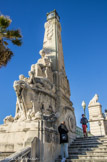 <center></center><center>Gare saint Charles</center>La statue à une allure hellénique, son profil et sa silhouette évoque la statuaire grecque classique.