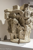 <center>Chapiteau représentant l'histoire d'Abraham</center>Catalogne, Espagne XIIe siècle. Calcaire <br>
Musée de Cluny - musée national du Moyen Âge, Paris