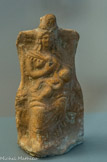 <center>Figurine d'Isis allaitant Horus</center>Egypte. Empire romain, Ier- IVe siècle apr. J.-C. Terre cuite
Musée d'Archéologie méditerranéenne de Marseille