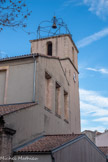 <center>Saint-Marcel.</center>Le clocher carré est surmonté d’un campanile provençal en fer forgé très aérien du XVIIIe siècle. Il suporte la cloche du tocsin.