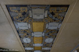 <center> Tribunal de Commerce. </center> Le plafond du hall est décoré d'une toile de Charles Zubienan où l'artiste a symbolisé les étapes de la création des lois du commerce en France.