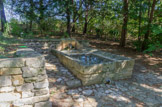 <center>Les jardins de Romégas</center>Le lavoir.