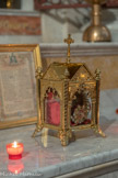 <center> Cuges-Les-Pins.</center>  Le reliquaire. La relique dont le Cardinal Guy de Montfort fit don aux habitants de Cuges est un morceau du crâne du Saint qui lui avait été offert.