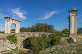<center>Le pont flavien à Saint-Chamas. </center>