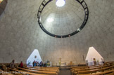<center>Istres. </center> La coupole ovoïde  s'impose par ses dimensions, 18 m de longueur, 26 m de largeur et 19 m de hauteur. La lumière pénétre grâce à un oculus situé au sommet de la coupole et par deux absidioles abritant le baptistère au nord et le tabernacle au sud.