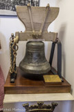 <center>Le musée du Vieux La Ciotat.</center>Cloche d'appel au travail du personnel des chantiers, mise en place au temps des Messageries Impériales vers 1860, elle sonna ses derniers coups en 1959.