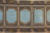 <center> Eglise de la Madeleine </center> Plafonds plats en bois, aux arabesques polychromes de style Louis XIV.