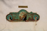 <center>La place de la mairie</center>Le lion en fonte.