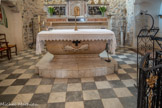 <center>L'église de la Transfiguration </center>Carrelage provenant de l’ermitage de N.-D. des Anges.