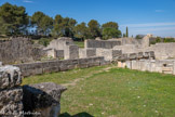 <center>Glanum</center>La basilique.