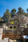 <center>Glanum</center>Temple de Valetudo. Ce petit temple était dédié à Valetudo, déesse romaine de la santé. L'inscription indique qu'il a été construit par Agrippa, le futur gendre de l'empereur Auguste.