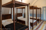 <center>Monastère Saint-Paul-de-Mausole</center>Un dortoir.