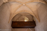 <center>Le château de Tarascon</center>La cour d'honneur. La chapelle basse, ou Grande chapelle, ou chapelle de la Vierge. La tribune.