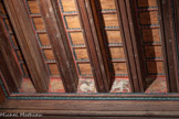 <center>Le château de Tarascon</center>Grande salle ou salle d'apparat. Dans les closoirss figurent des animaux monstrueux,  caractéristiques des bestiaires du Moyen Âge.