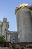 <center>Le château de Tarascon</center>A droite, la Tour de l'Horloge et à gauche, la Tour d'escalier du chemin de ronde.