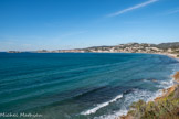 <center>Bandol.</center>Vue de la Plage Dorée. La baie de Bandol, de l'île de Bendor au viaduc ferroviaire.