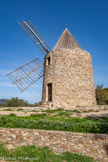 <center>Le moulin Saint-Roch</center>Ce moulin, autrefois appelé 