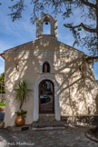 <center>La chapelle Saint-Roch</center>Cette chapelle a été construite au XVIIe siècle. Située à l’un des accès du village, elle est dédiée à Saint-Roch, souvent évoqué en protection des maladies contagieuses comme la peste. Ces chapelles, consacrées à des Saints protecteurs et situées à l’entrée et à la sortie des villages, assuraient ainsi la protection des populations contre les invasions ou les diverses épidémies.