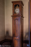 <center>Le château de la Moutte</center>La salle à manger. Horloge de Simon, à Fère-en-Tardenois, Aisne.