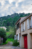 <center>La Garde-Freinet </center>Consacrée le 3 mai 1900 (jour de la sainte Croix et de Saint Clément, patron du village), la Croix et son effigie du Christ sont l’un des emblèmes du village qui s’étale à ses pieds. Haute de 6 mètres, on dit que son commanditaire l’abbé Mathieu l’aurait placée exprès dans l’axe de la place Neuve. Il répondait ainsi au climat anticlérical de l’époque, et visait plus particulièrement le propriétaire athée de la plus imposante maison du village… L’ancien Office de Tourisme ! La tradition affirme que le clerc aurait lancé à son ennemi : “ Jusqu’à la fin de tes jours tu auras le Christ en face de toi ! ”. Le monument avait également une fonction moins spirituelle : il servit de paratonnerre au village pendant des années, avant que la rouille n’en vienne à bout. Très endommagée, la Croix a été restaurée en 1978