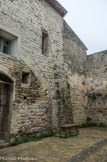 <center>Correns.</center> Le Fort Gibron. Son architecture est typique du roman provençal.
On sait qu'en octobre 1567 « le Fort Gibron est toujours gardé par une petite garnison ». Par la suite, il va être divisé en divers corps d'habitations.