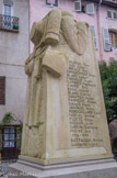 <center>Cotignac</center>Place de la mairie. Monument aux Morts de J.L L'Homme.