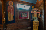 <center>Le monastère orthodoxe Saint Michel du Var</center>A gauche de l'entrée. L'archange Raphaël  conseille à Tobie de prendre le poisson qui va guérir de sa cécité son père, et Sara, sa future femme, tourmentée par sept démons. Encadrant la porte, l'archange Raphaël.