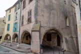 <center>Roquebrune-sur-Argens. </center>Les Portiques.