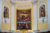 <center></center><center> Saint-Tropez. L'église Notre-Dame-de-l'Assomption </center> A gauche, St Pierre, à droite, St Paul. Au centre, copie de L'Assomption de la Vierge du Titien.