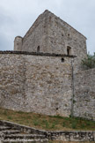 <center>Aurel.</center> La tour carrée, vestige d’une tour de guet date du XII° siècle, les remparts autour du XIII° siècle. Des remparts, autour du village furent construits au XIV° siècle, il en reste encore quelques vestiges.