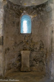 <center>La chapelle de la Madelène. <center> Dans l'abside coté sud se trouve une stèle votive.