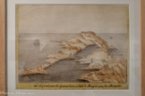 Le Lazaret de Pomègues. Anonyme XVIIIe siècle Aquarelle. Le système s’articule autour de trois volets. Il y a d’abord les ports de quarantaine : des mouillages forains éloignés de la ville.0 En 1720, Marseille dispose de trois ports de quarantaine. Le plus vaste est une crique de l’île de Pomègues. Une bonne quinzaine de navires peuvent s’y retrouver, pas trop près les uns des autres. Non loin de là, l’anse de la grande prise, second port de quarantaine, juste assez grand pour accueillir cinq à six bateaux parmi les plus suspects. En fait, ceux qui, de toute évidence ont la peste à leur bord, sont relégués à la quarantaine de l’île de Jarre, face aux calanques. Deuxième volet du dispositif mis en place à Marseille, les Infirmeries qui sont le grand lazaret de Marseille. Leur fonction est de recevoir la cargaison, mais aussi les équipages, les passagers des bateaux, avant de les laisser accéder à Marseille intra-muros. Elles se situent du côté du quartier d’Arenc. Enfin, le troisième élément du dispositif est capital : ce sont les patentes. si la patente est nette, (aucune maladie déclarée). Si la patente est soupçonnée, (maladie suspecte) : les passagers restent 15 jours sur surveillance, les marchandises et le bâtiment font respectivement 40 et 30 jours de quarantaine. Si la patente est brute, (peste déclarée) : les marchandises font 50 jours de quarantaine et le navire 40 jours.