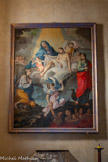 <center>Église Saint-Étienne</center>Le tableau représente à gauche Marie-Madeleine, à droite, Saint Jean, au centre un ange tire un damné de l'Enfer. Tout en haut, la Vierge et le Christ mourant, soutenu par un ange.