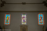 Hôtel-Dieu <br> L’escalier d'honneur. Les vitraux sont du XIXe. Au centre, Mgr d'Inguimbert. A gauche, les Sciences et à droite, la Charité.