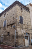 Maison la plus ancienne de Carpentras, elle est du XIVe.