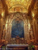 <center> La  cathédrale Notre-Dame-et-Saint-Véran</center> Chapelle César-de-Bus. Au centre du retable un tableau de Pierre Parrocel représente Le Père César de Bus en extase (1710).